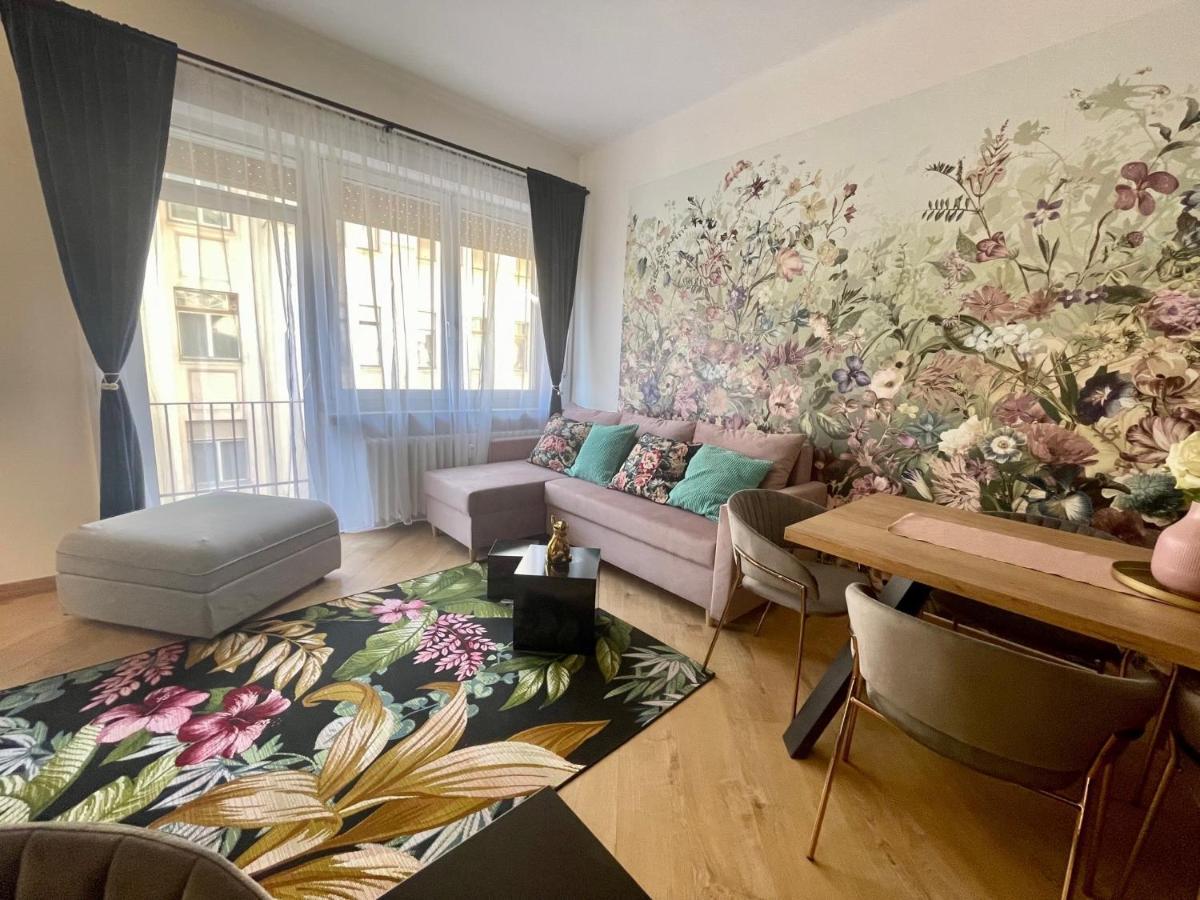 Brand New Apartment #Hollan#3Bedr#2Bathr#Freeparking 부다페스트 외부 사진